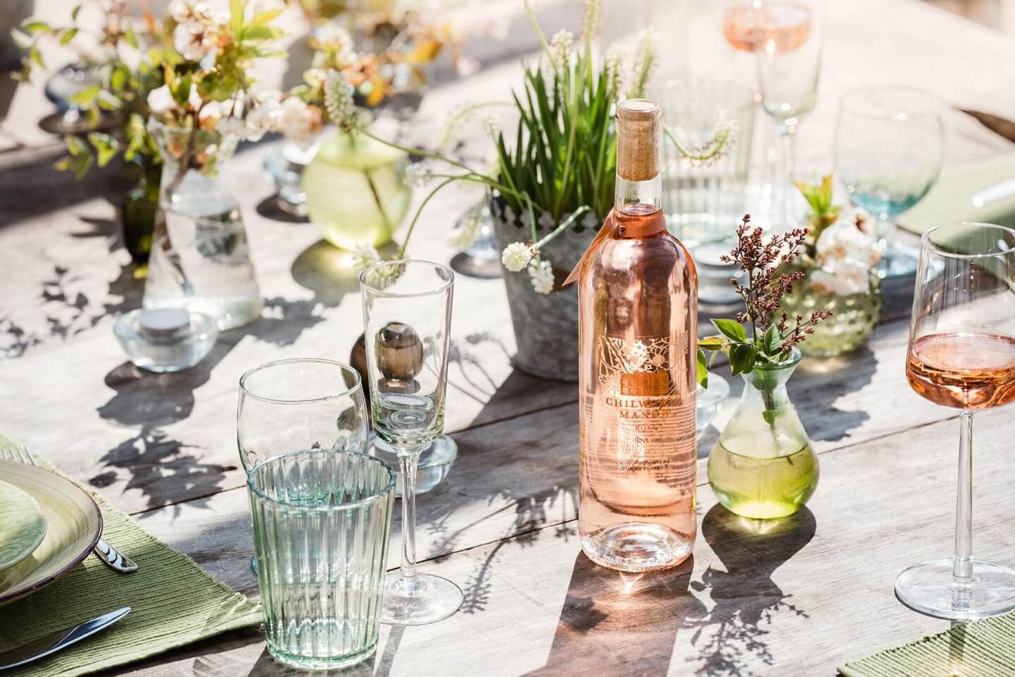 Chilworth Manor Vineyard rosé wine with summer table setting outdoor dining Surrey